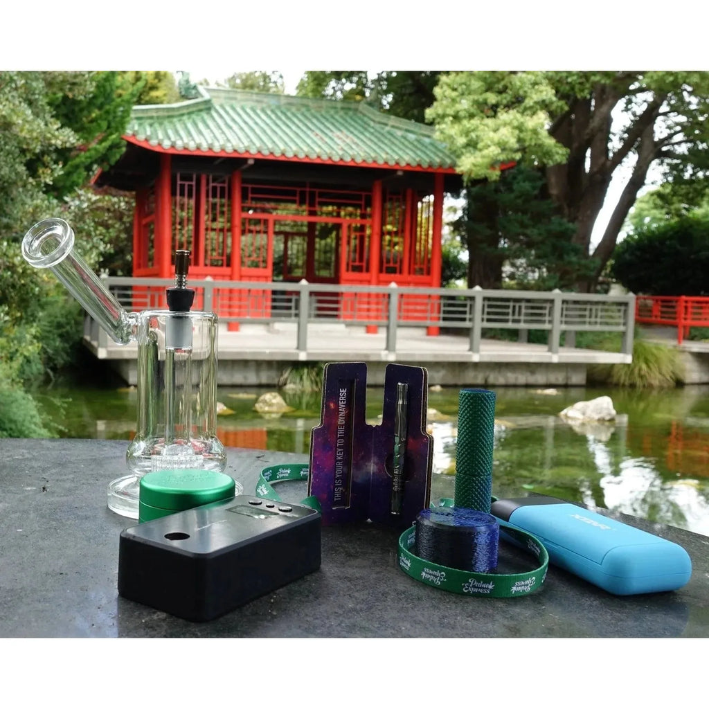 420 Bundle: Dynavap - Vapoureyes